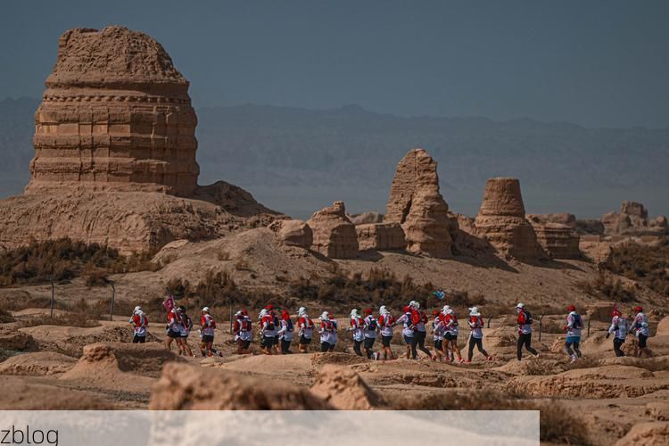 敦煌：戈壁绿洲的防疫坚守与常态化挑战