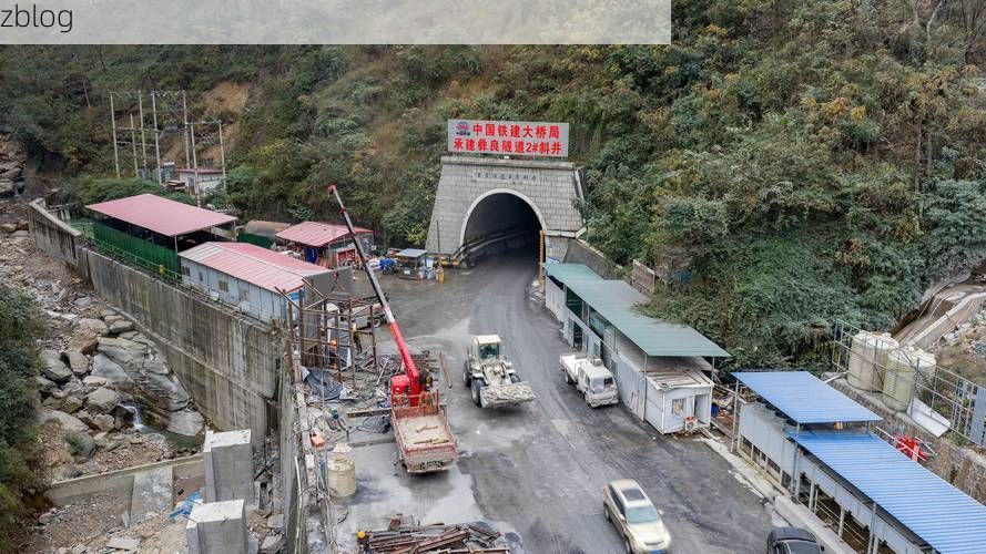 蒙自:滇南交通枢纽的疫情防线与破防时刻