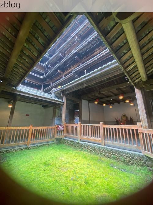 南靖土楼聚落:地理单元闭合性下的零感染样本