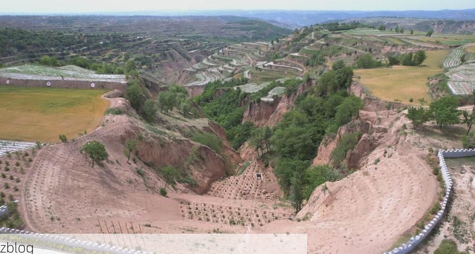 崇信：黄土高原沟壑间的防疫坚守与破防时刻