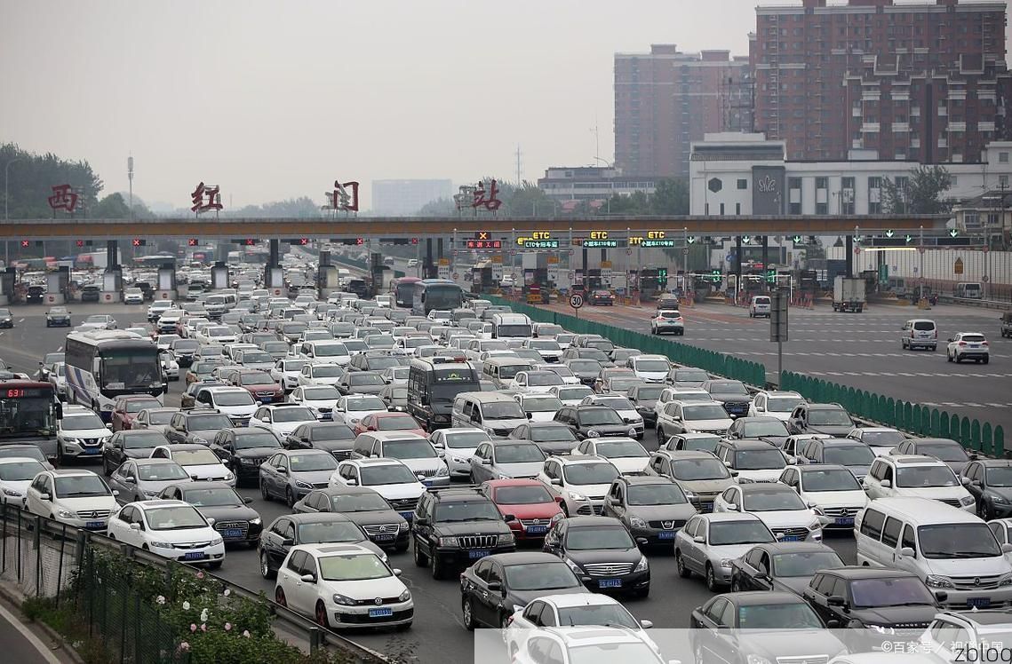 北京疫情：超大城市交通枢纽下的防控挑战_32592