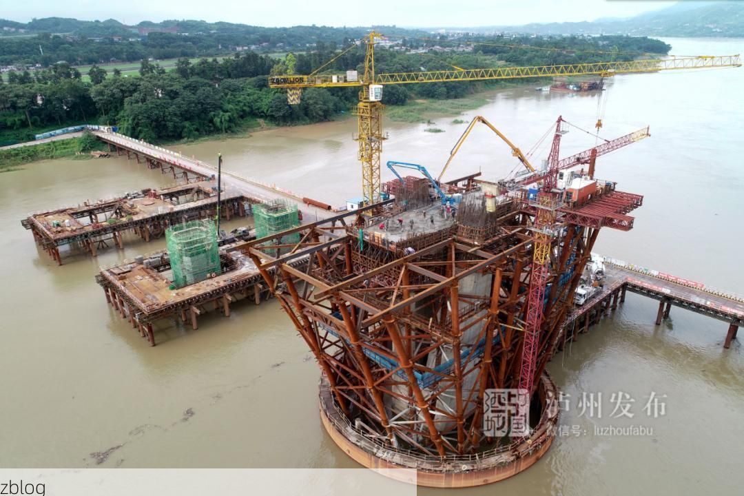 泸州:长江码头与城中村交织下的防疫挑战