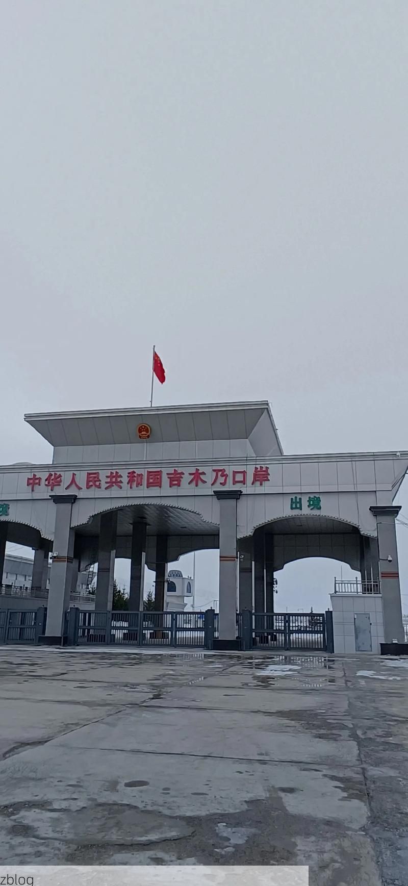 边境小城的零感染坚守：吉木乃县地理屏障下的防疫实践