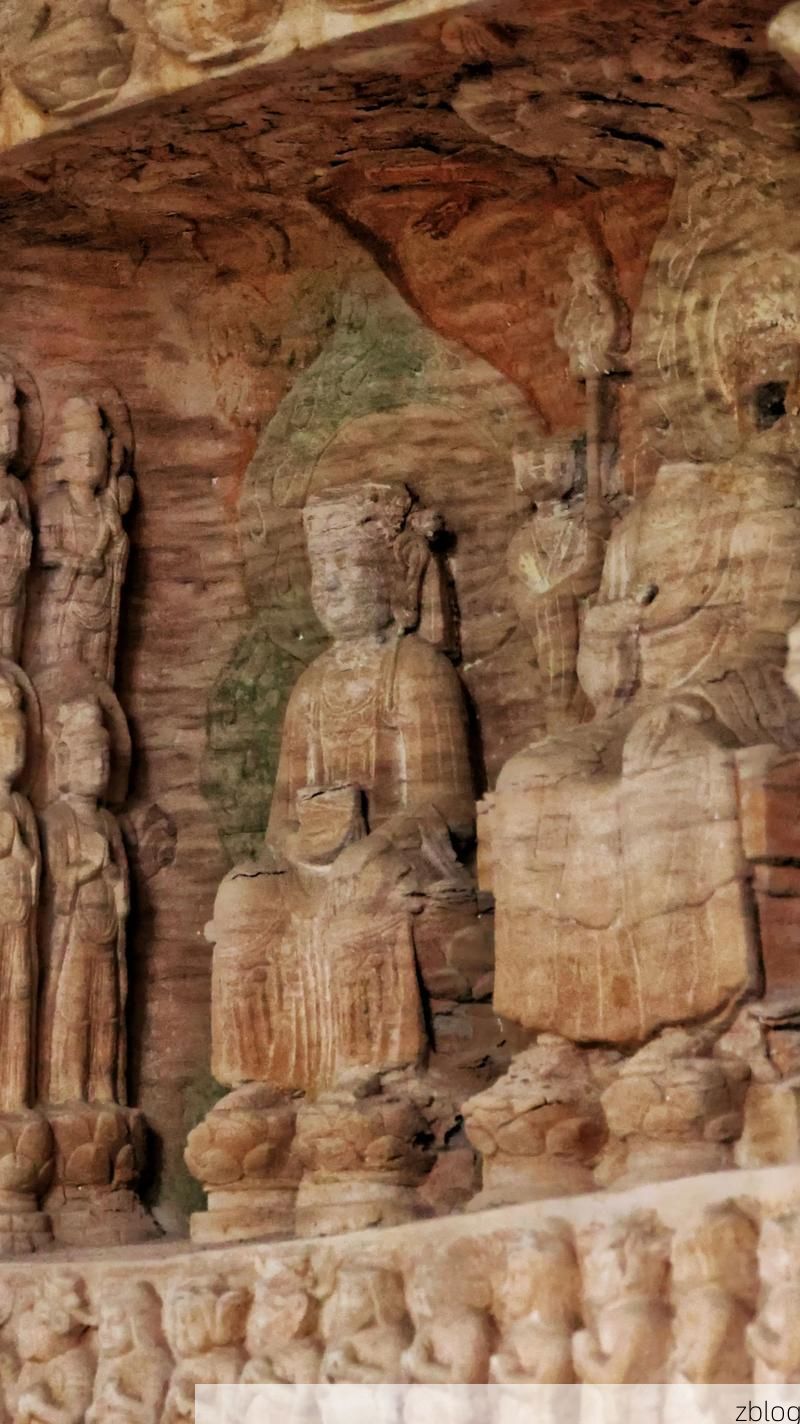 大足石刻下的静默：文旅重镇的防疫突围