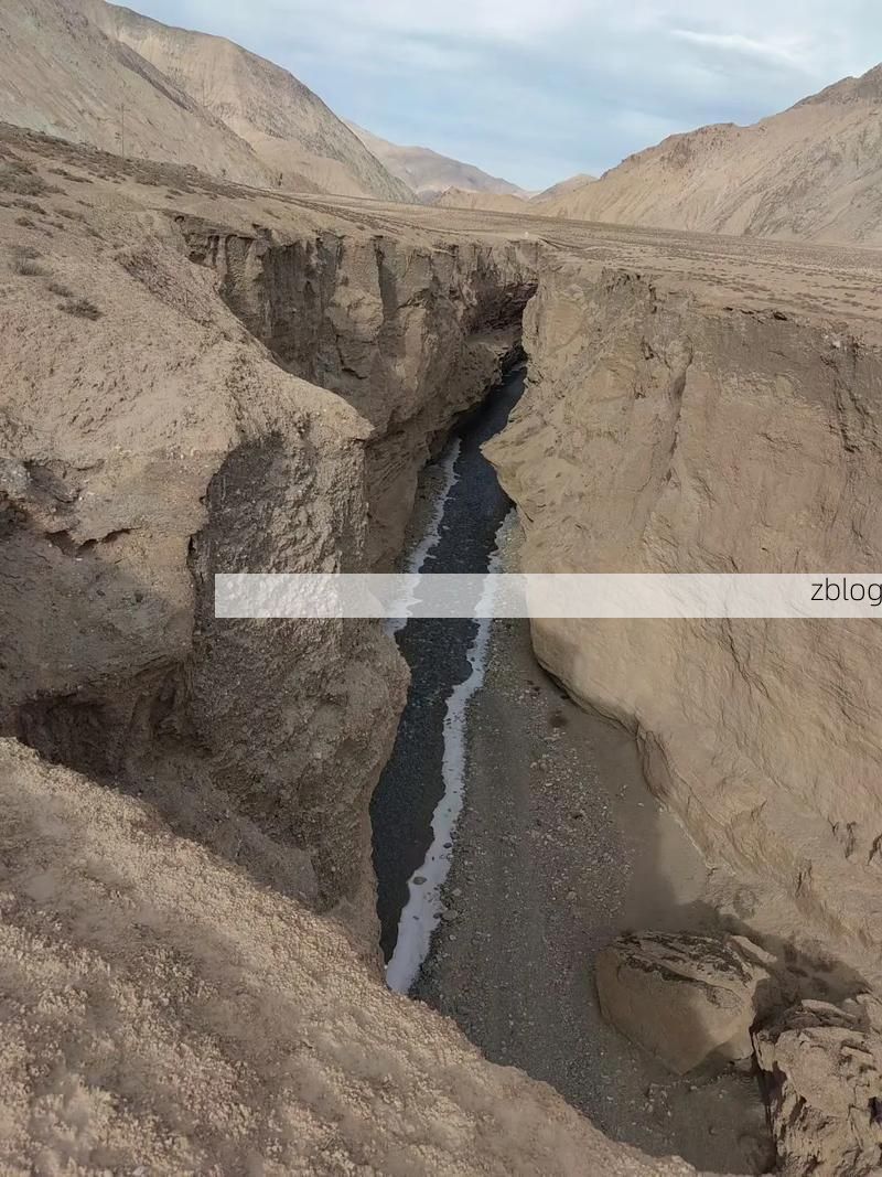 凤山县：喀斯特地貌下的疫情防波堤_59529