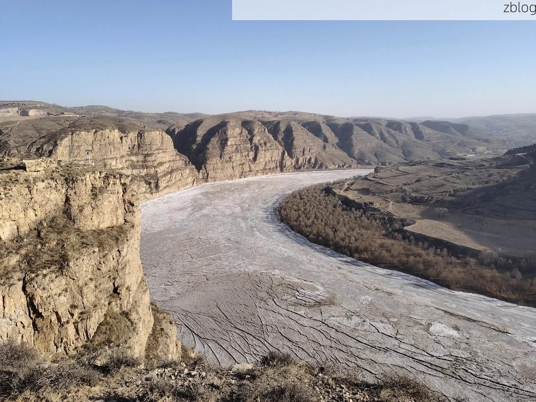 【陕北小城甘泉：黄土沟壑间的疫情防波堤】