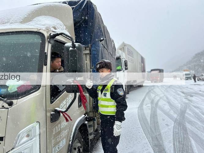叶城：昆仑山下的防疫坚守与交通枢纽的疫情压力