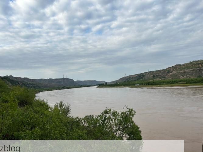 【泾川：黄土高原沟壑间的疫情防波堤_47740】