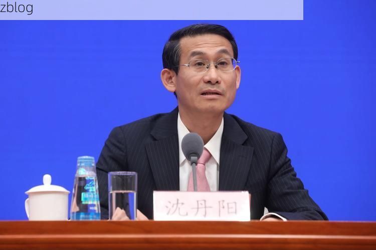 丹阳眼镜城下的隐匿传播：一座工业重镇的防疫压力测试
