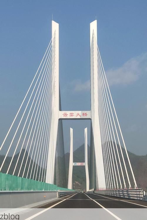 龙胜：喀斯特峰林屏障下的零感染坚守