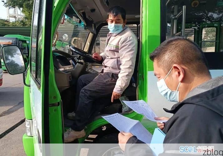 泸州:长江码头与城中村交织下的防疫破局