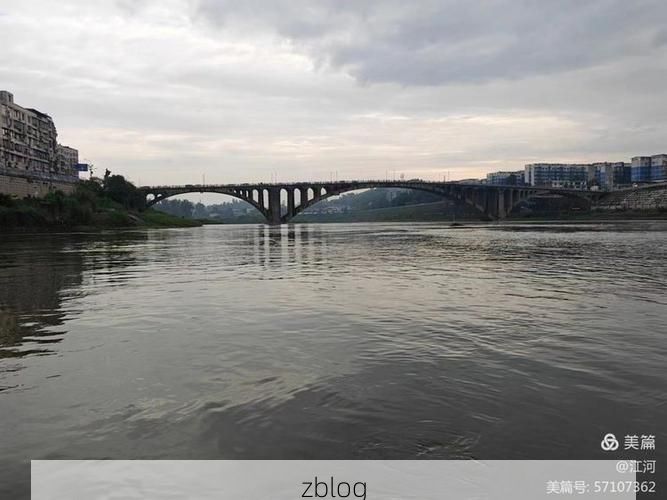 富顺:沱江穿城下的防疫压力与社区韧性